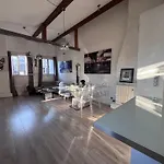 Loft au calme en dernier étage avec ascenseur 2 chambres 70 m