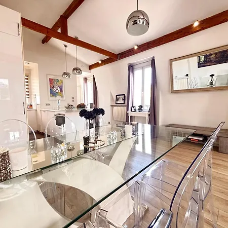 Loft Au Calme En Dernier étage Avec Ascenseur 2 70 M *