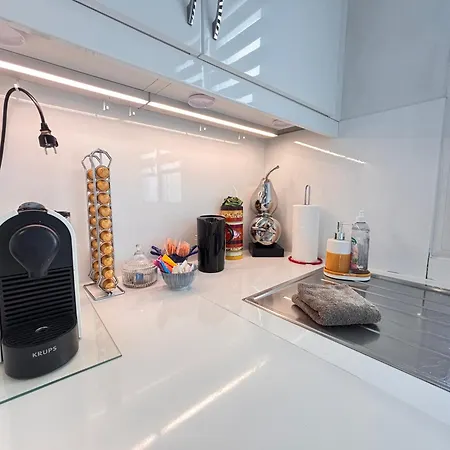 Loft Au Calme En Dernier étage Avec Ascenseur 2 70 M Appartamento