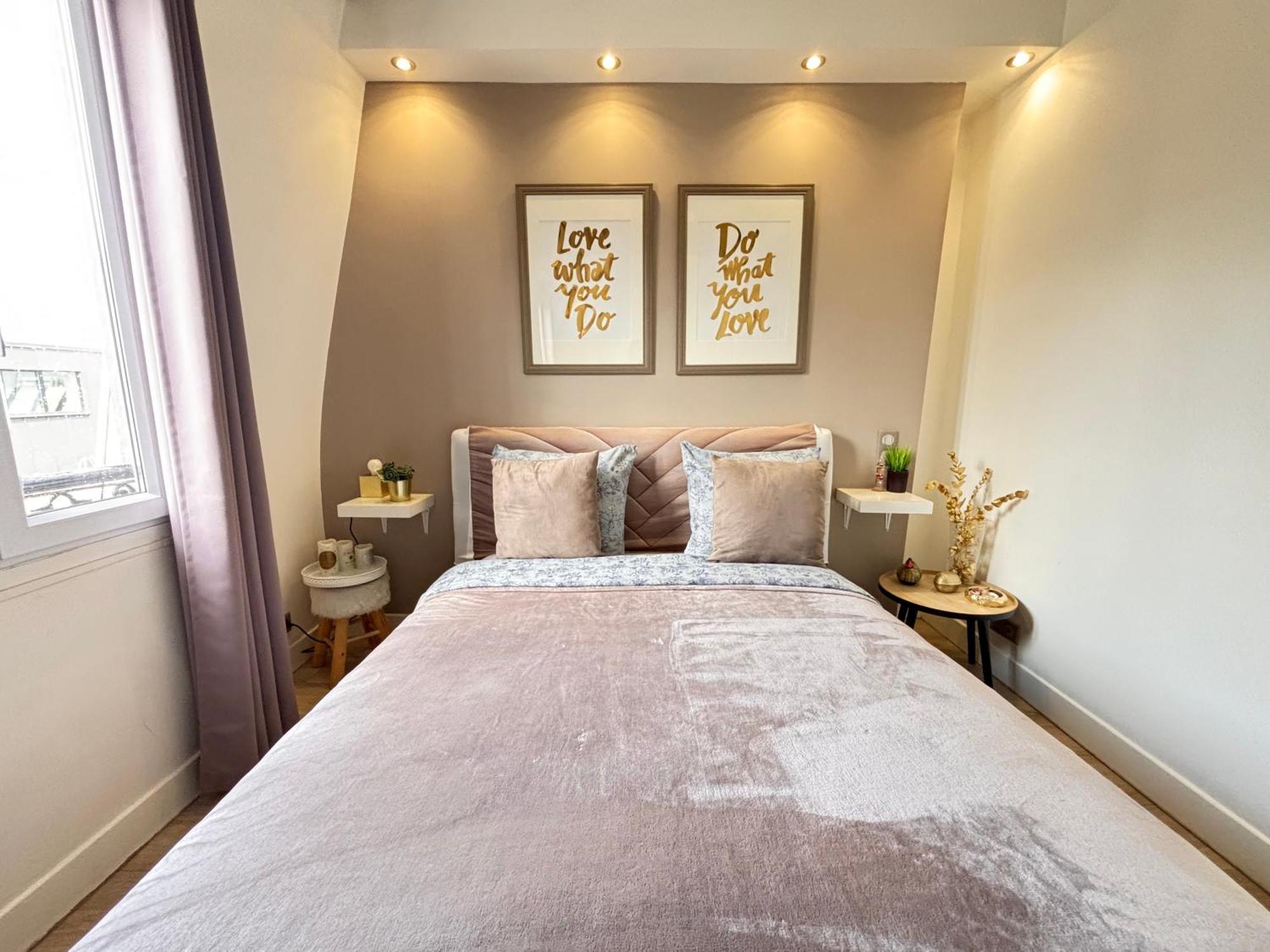 Loft Au Calme En Dernier étage Avec Ascenseur 2 70 M Parigi